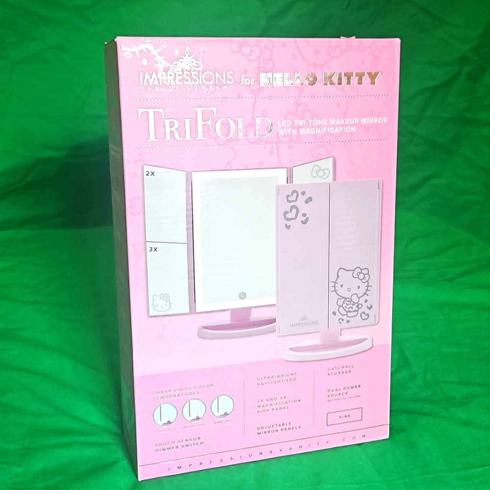 Hello Kitty TriFold LED Tri-Tone MakeUp Mirror with Magnification
